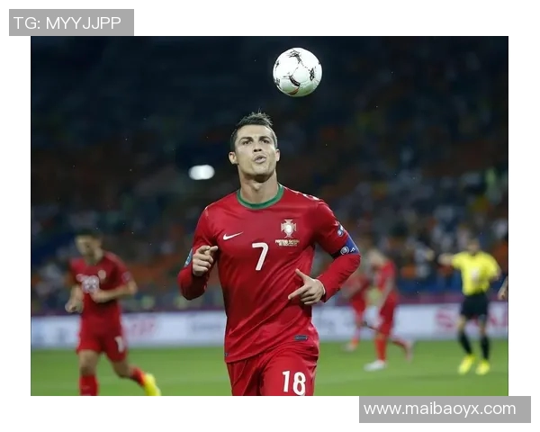 足球传奇谢幕那个足球明星正式宣布退役引发球迷热议