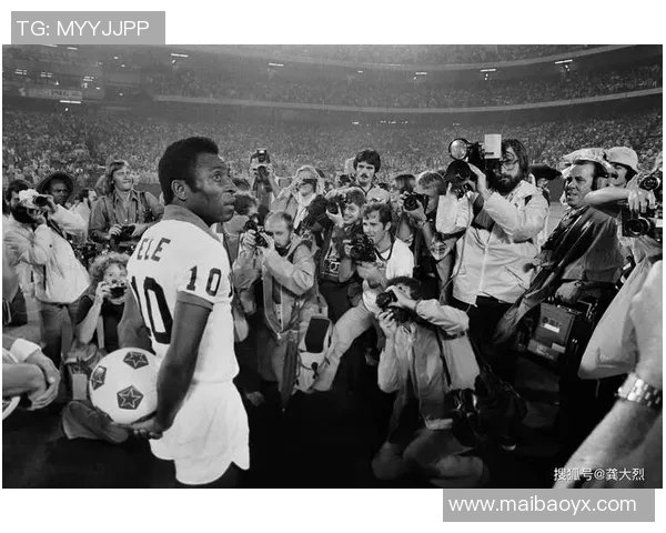 足球明星因新冠疫情不幸去世引发全球哀悼与关注